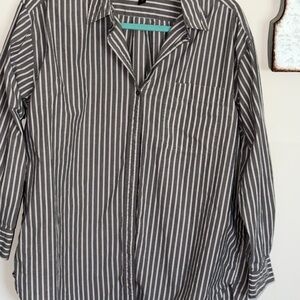 Banana Republic Men's Gray and White Striped Shirt